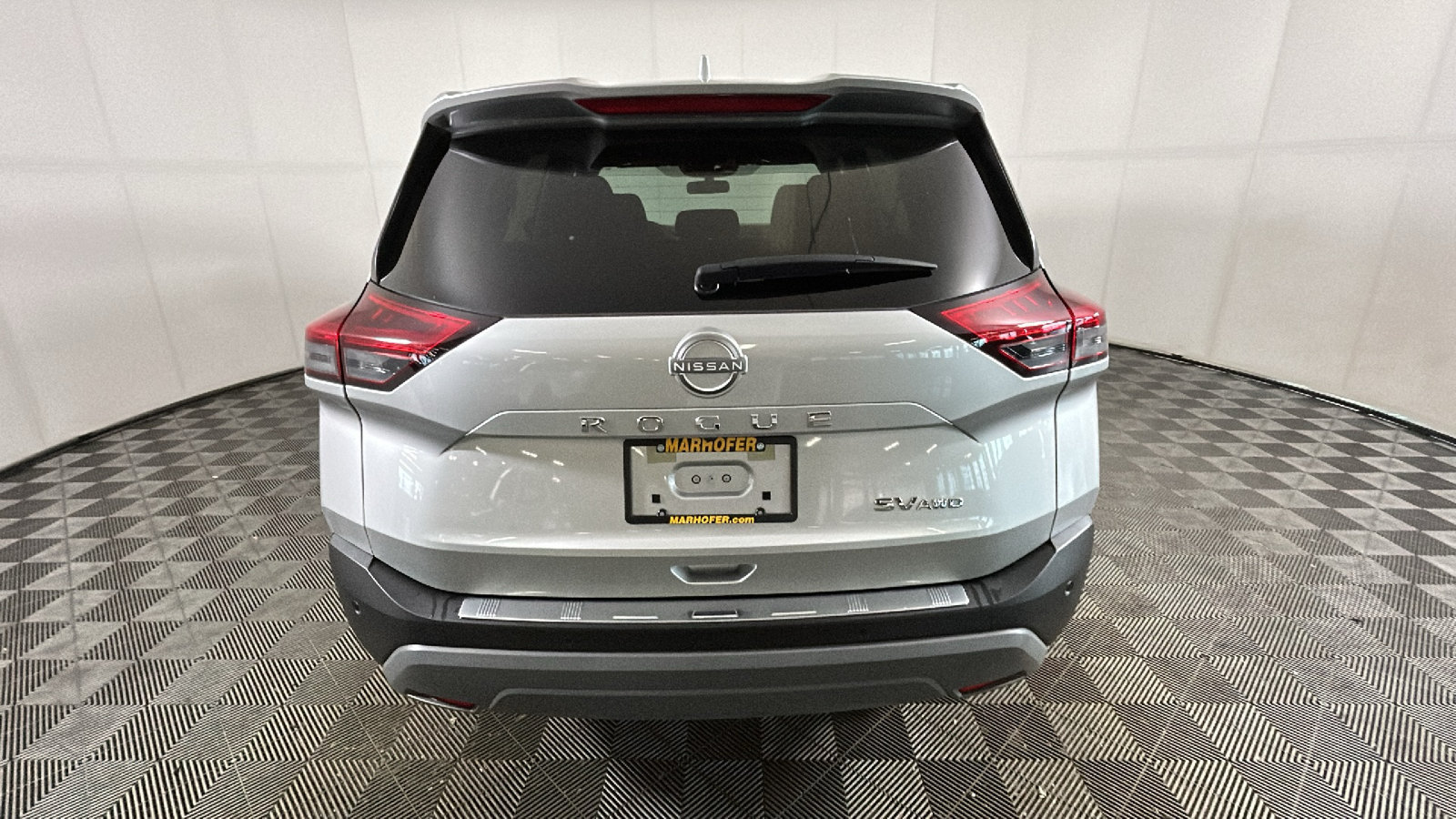Used 2023 Nissan Rogue SV AWD/4WD image 4