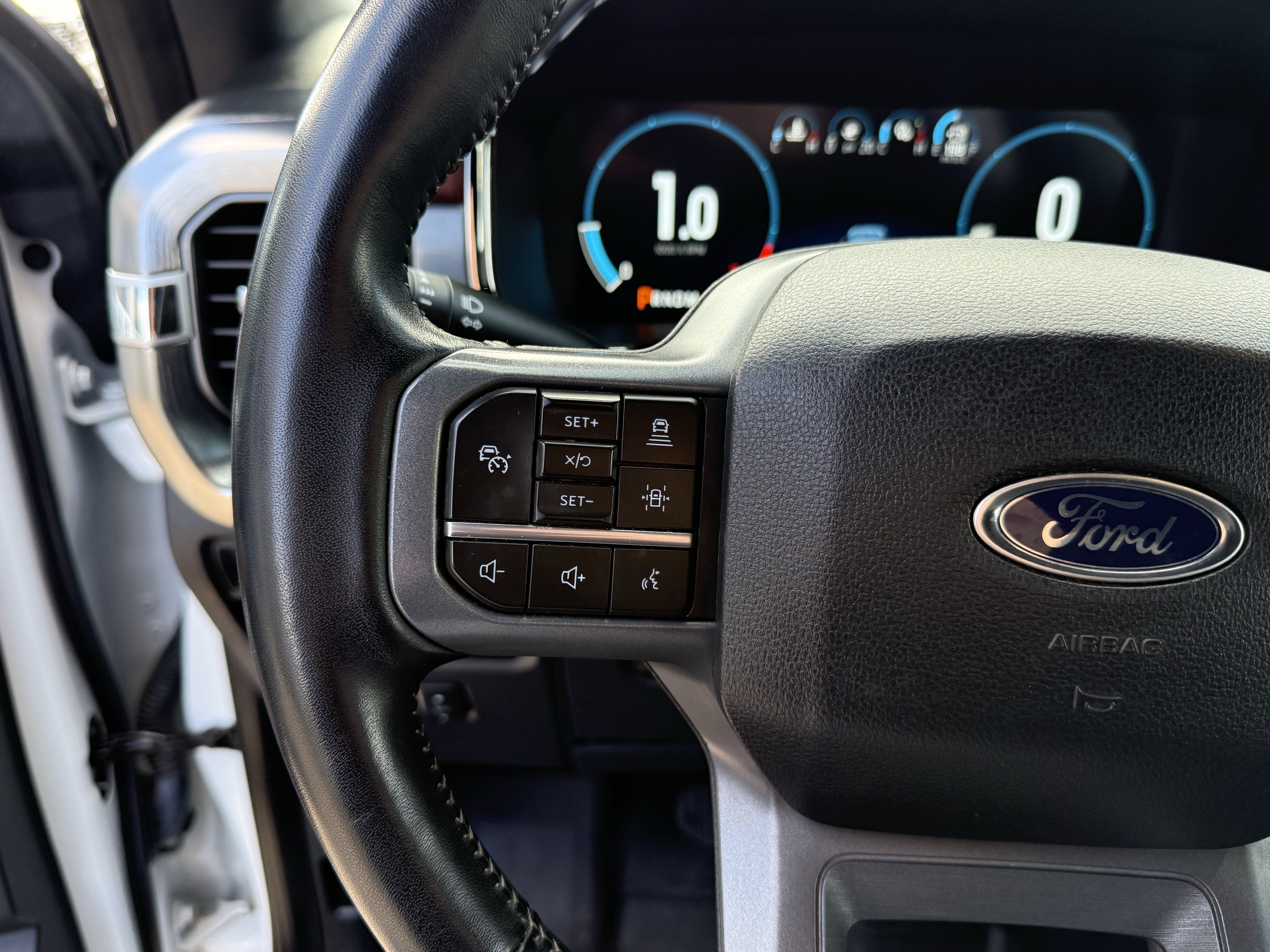 Used 2023 Ford F150 Lariat AWD/4WD image 15