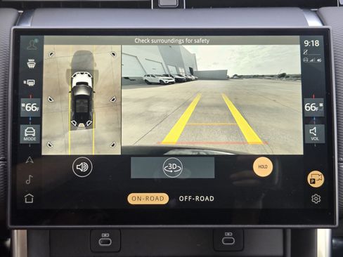 Used 2025 Land Rover Discovery Sport Dynamic SE AWD/4WD image 13