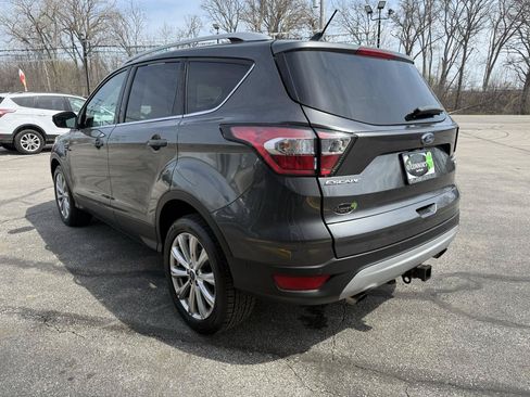 Used 2018 Ford Escape SE w/ SE Sync 3 Package FWD image 5