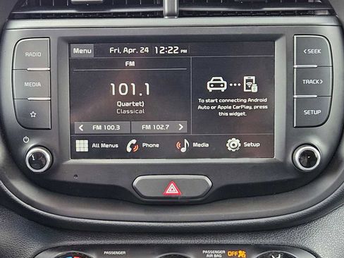 Used 2025 Kia Soul LX FWD image 20