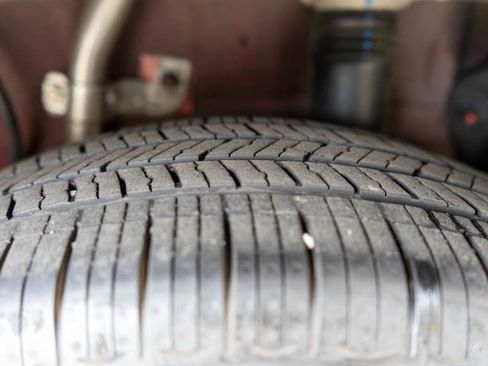 Certified 2024 Kia Niro LX image 28