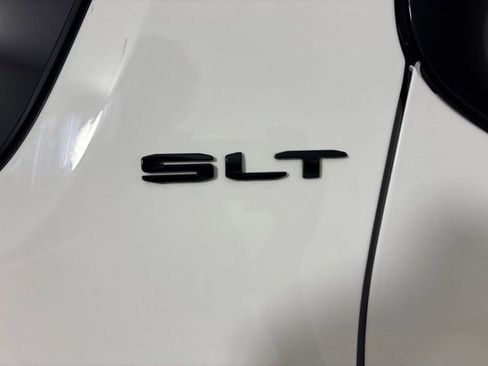 Used 2021 GMC Acadia SLT w/ Elevation Edition AWD/4WD image 46