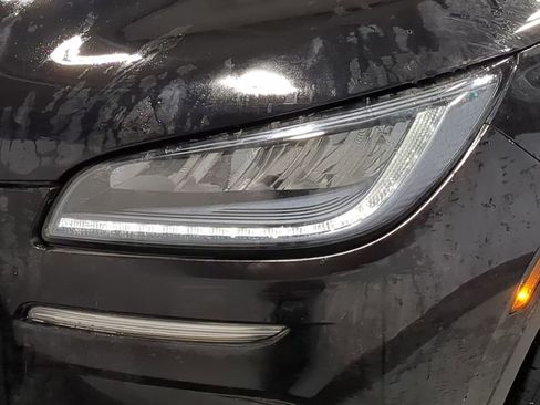 Used 2023 Lincoln Corsair AWD w/ Equipment Group 101A image 18