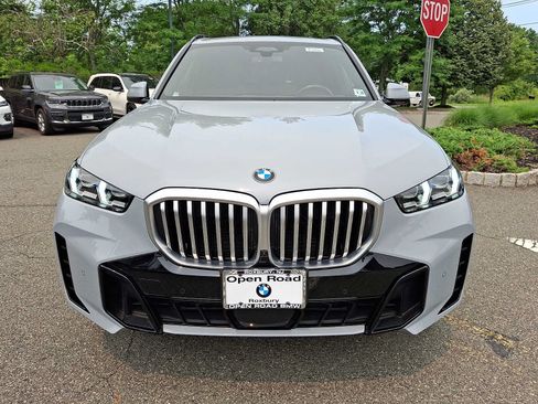 Used 2024 BMW X5 xDrive40i w/ M Sport Package AWD/4WD image 2