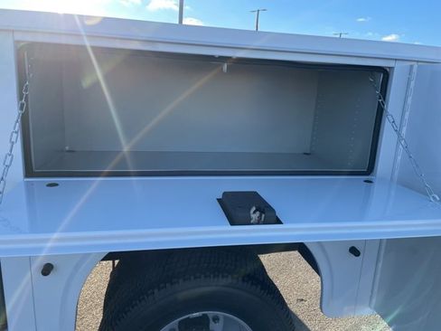 New 2025 Ford F350 XL w/ XL Chrome Package image 12