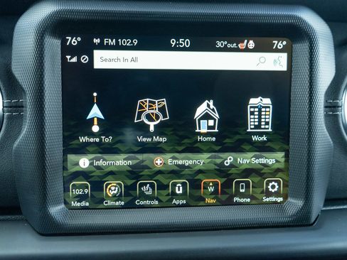 Used 2023 Jeep Wrangler Sahara w/ Cold Weather Group image 18