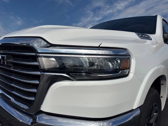 Used 2026 RAM 1500 Laramie AWD/4WD image 21