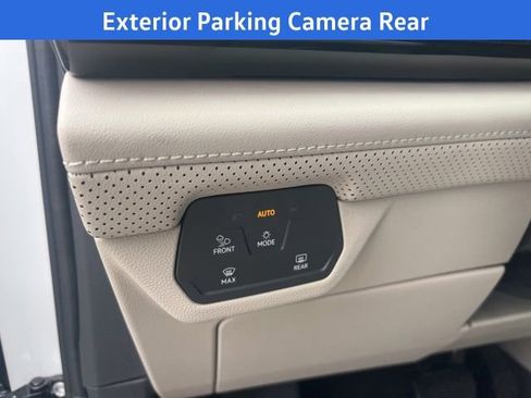 New 2026 Volkswagen Atlas SE image 8