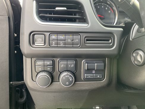 Used 2021 Chevrolet Tahoe Z71 w/ Z71 Signature Package image 57