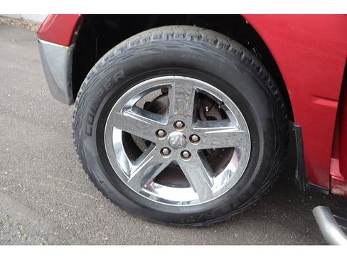 Used 2013 RAM 1500 Classic SLT w/ Premium Display Pkg AWD/4WD image 13