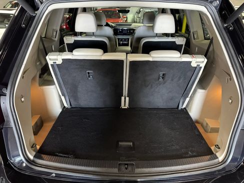 Used 2021 Volkswagen Atlas SEL Premium AWD/4WD image 24