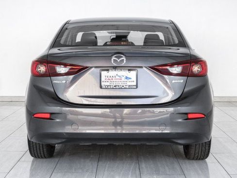 Used 2018 MAZDA MAZDA3 Touring FWD image 7