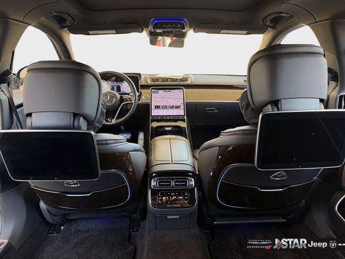 Used 2023 Mercedes-Benz Maybach S 680 4MATIC image 28