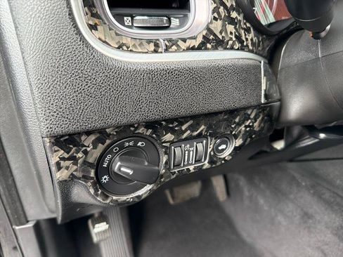 Used 2022 Dodge Charger SXT w/ Leather Interior Group RWD image 16