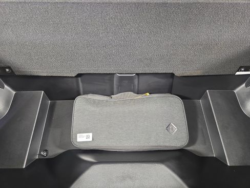 Used 2024 Rivian R1S Adventure Dual AWD/4WD image 14
