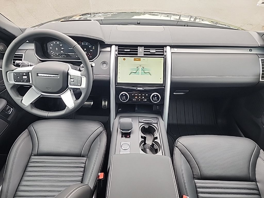 New 2026 Land Rover Discovery Limited Edition AWD/4WD image 22