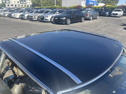 Used 1987 Mercedes-Benz 560 SL image 16