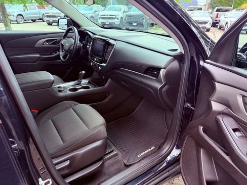 Used 2020 Chevrolet Traverse LT AWD/4WD image 17