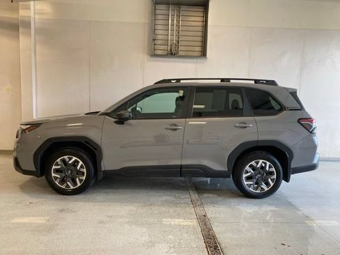 Used 2026 Subaru Forester Premium AWD/4WD image 9