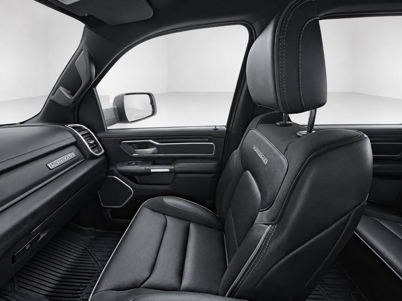 Used 2023 RAM 1500 Laramie AWD/4WD image 22