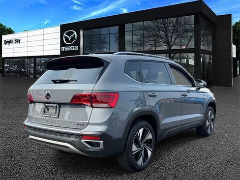 Used 2023 Volkswagen Taos SE AWD/4WD image 5