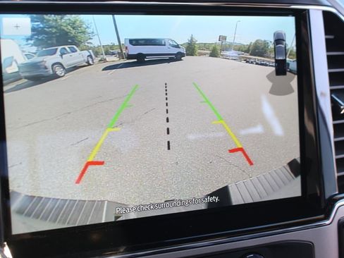 Used 2022 Ford F250 Lariat w/ Chrome Package image 26