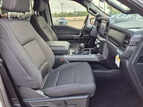 Used 2025 Ford F150 XLT w/ Equipment Group 302A MID RWD image 28