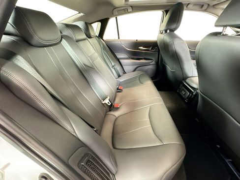 Used 2023 Toyota Mirai Limited image 25