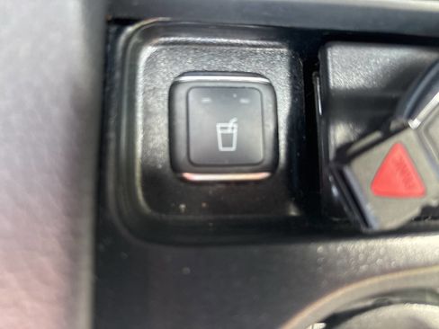 Used 2018 Mercedes-Benz GLE 350 4MATIC w/ Premium 2 Package image 38