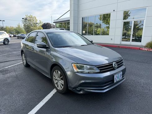 Used 2015 Volkswagen Jetta TDI SE FWD image 3