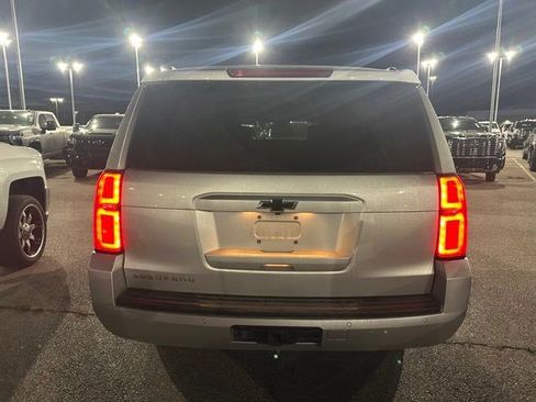Used 2017 Chevrolet Suburban LT AWD/4WD image 7
