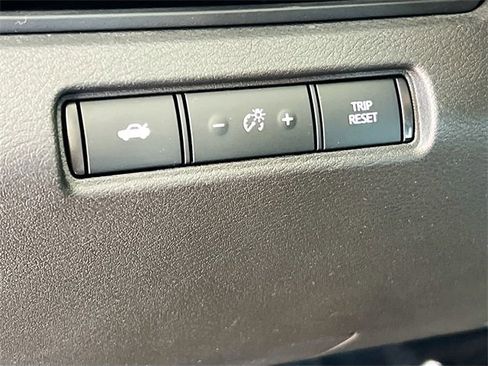 Used 2024 Nissan Altima 2.5 SR image 16