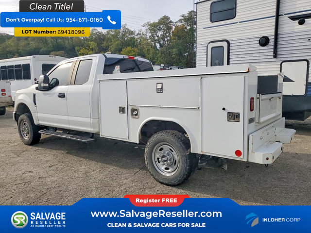 Used 2020 Ford F250 XL w/ Power Equipment Group AWD/4WD image 3