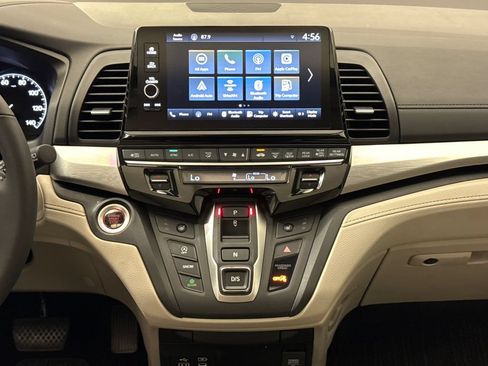 Certified 2026 Honda Odyssey EX-L image 15