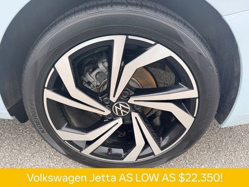 Used 2025 Volkswagen Jetta SEL FWD image 34