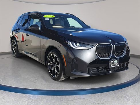 Used 2025 BMW X3 xDrive30i image 4