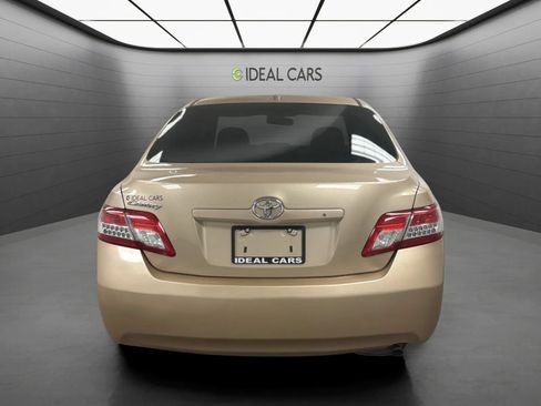 Used 2011 Toyota Camry FWD image 6