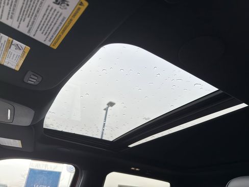 New 2025 Ford F150 Lariat w/ Equipment Group 502A High image 47