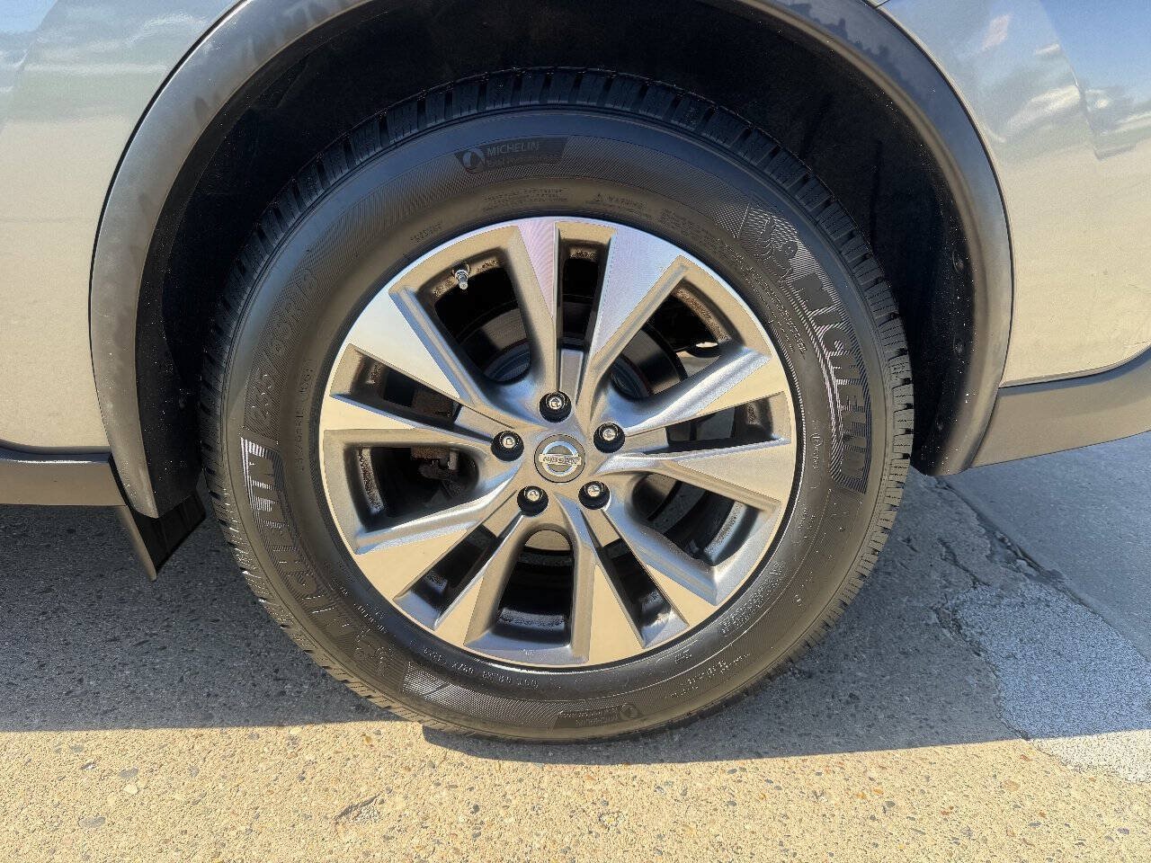 Used 2016 Nissan Murano S AWD/4WD image 9