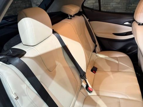 Used 2025 Buick Encore GX Sport Touring FWD image 33