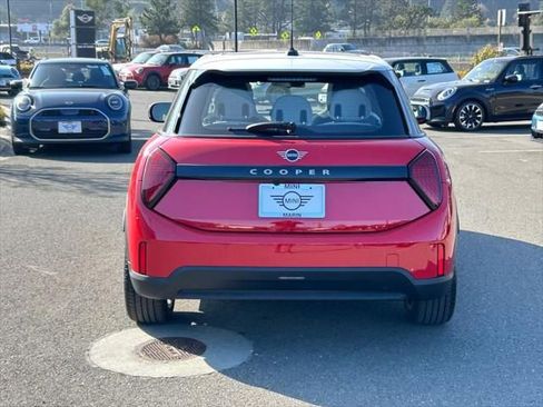 New 2026 MINI Cooper 4-Door Hardtop image 4