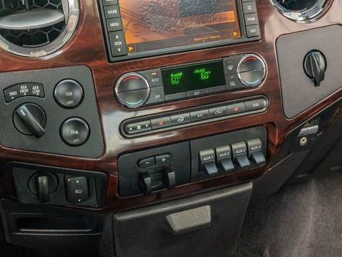 Used 2009 Ford F250 Lariat AWD/4WD image 29