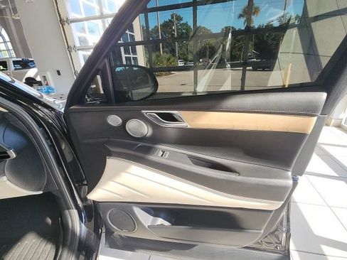 Used 2021 Genesis GV80 3.5T w/ Prestige Package 07 AWD/4WD image 18