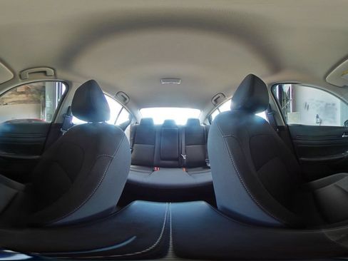 Used 2025 Nissan Altima 2.5 SV FWD image 42