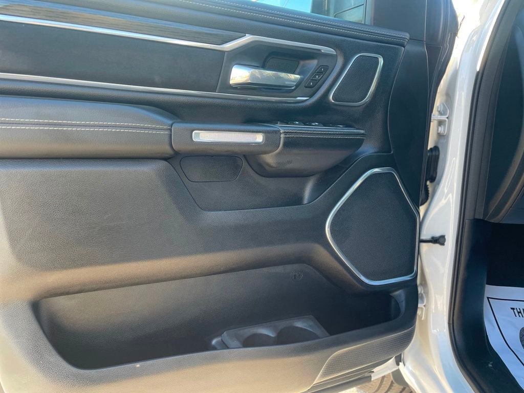 Used 2023 RAM 1500 Laramie AWD/4WD image 19