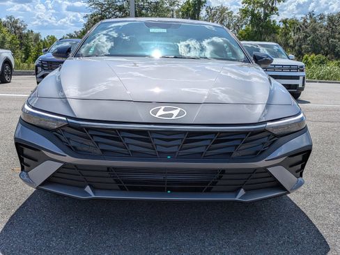 New 2025 Hyundai Elantra Sport image 11