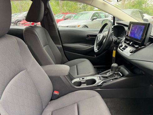 Used 2024 Toyota Corolla LE image 8