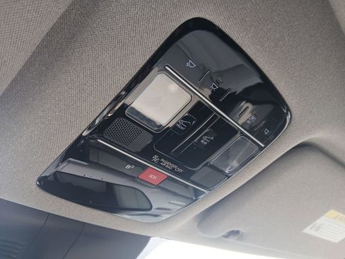 Used 2025 Hyundai Santa Fe Limited FWD image 22