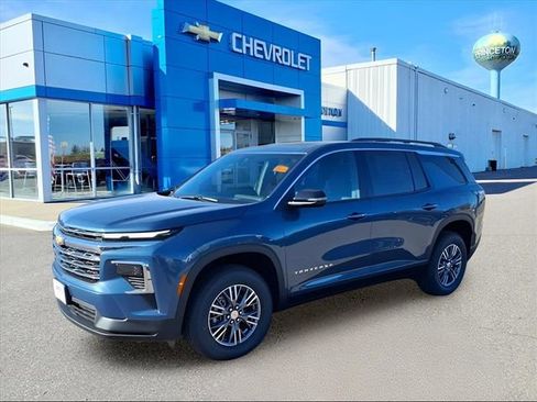 New 2026 Chevrolet Traverse LT image 8